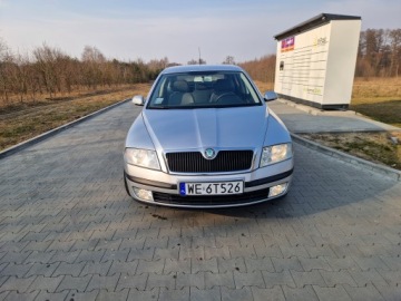Skoda Octavia II Hatchback 1.6 i 16V FSI 115KM 2006 Skoda Octavia Skoda Octavia 1.6 1.6 Benzyna 116KM, zdjęcie 1