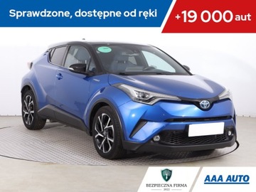 Toyota C-HR I Crossover 1.8 Hybrid 122KM 2017 Toyota C-HR 1.8 Hybrid, Salon Polska, Automat