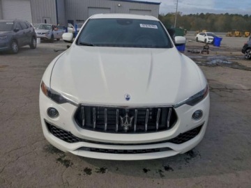 Maserati Levante 2022 Maserati Levante GT, 2022r., 4x4, 3.0L 3.0 Benzyna 345KM, zdjęcie 4