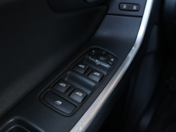 Volvo V60 I Kombi Facelifting 2.0 D2 DRIVE-E 120KM 2015 Volvo V60 D2 2.0, Serwis ASO, Skóra, Navi, Klima, zdjęcie 16