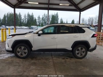 Toyota 2023 Toyota RAV4 2023r., XLE, od ubezpieczalni 2.5 Benzyna 203KM, zdjęcie 3