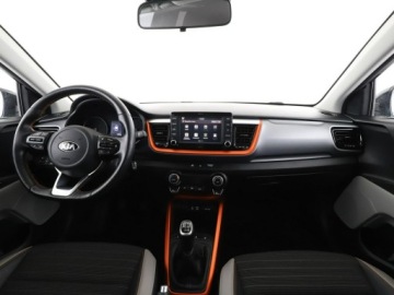 Kia Stonic I Crossover 1.0 T-GDI 120KM 2017 Kia Stonic Niski przebieg Historia serwisowa Navi, zdjęcie 14