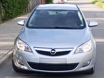 Opel Astra J Hatchback 5d 1.6 Twinport ECOTEC 115KM 2010 Automat Serwis 1.6 Benzyna, zdjęcie 8