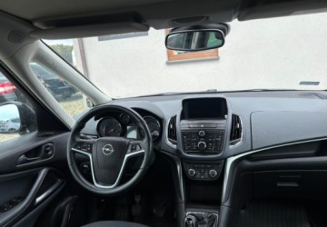 Opel Zafira C Tourer 2.0 CDTI ECOTEC 130KM 2011 Opel Zafira 7 osobowy 2.0 Diesel 131KM, zdjęcie 16