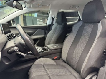 Peugeot 3008 II Crossover 1.2 PureTech 130KM 2017 Peugeot 3008 Active Kamera cofania Nawigacja CarPlayAndroid Auto, zdjęcie 2