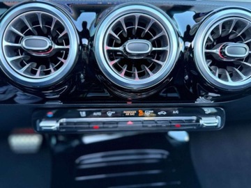 Mercedes CLA C118/X118 Coupe Facelifting 1.3 200 163KM 2024 Mercedes-Benz CLA Mercedes CLA 200 AMG Line-7G-DCT Gwarancja VAT 23 1.3, zdjęcie 24