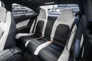 Mercedes Klasa C W204 2011 Mercedes C 63 AMG Coupe Performance 487KM, zdjęcie 34