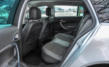 Opel Insignia I Sports Tourer 2.0 CDTI ECOTEC 130KM 2012 Opel Insignia 2,0CDTI 2012 r. 2.0 Diesel 130KM, zdjęcie 7