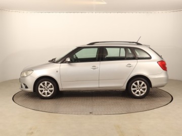 Skoda Fabia II Kombi Facelifting 1.2 TSI 85KM 2014 Skoda Fabia 1.2 TSI, Salon Polska, Klima, zdjęcie 2