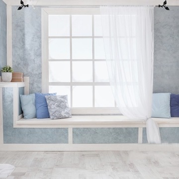 Концы карнизов Черные шторы Хрустальные ручки