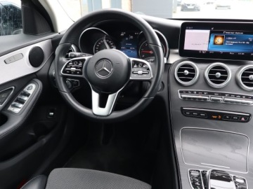 Mercedes Klasa C W205 Kombi Facelifting 2.0 220d 194KM 2019 Mercedes C C 220 d, 191 KM, Automat, Skóra, Navi, zdjęcie 6