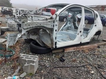 ĆWIARTLA PRAWY PRZÓD PODŁUŻNICA QASHQAI J10 LIFT