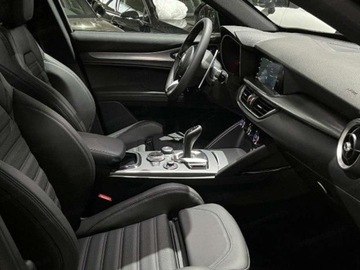 Alfa Romeo Stelvio SUV Facelifting 2023 2.0 GME Turbo 280KM 2025 ALFA ROMEO Stelvio Turbo Veloce Q4 Suv 2.0 (280KM) 2025, zdjęcie 11