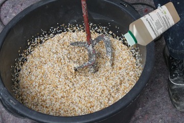 Каменный ковер площадью 2 м2 из полиуретановой смолы Grigio Cenere.