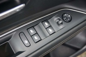 Peugeot 3008 I Crossover 2.0 HDi FAP 150KM 2016 Peugeot 3008 2.0 Diesel 150 KM, Klimatronic, Tempomat, Hak, GWARANCJA 2.0, zdjęcie 21