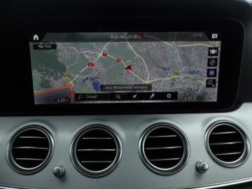 Mercedes Klasa E W213 Limuzyna Facelifting 2.0 E220d 194KM 2022 Mercedes E E 220 d, Salon Polska, 1. Właściciel, zdjęcie 12