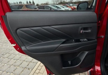 Mitsubishi Outlander III 2021 Mitsubishi Outlander 2.4plug-in hybrid 4wd FULL LED 2xPDC Kamera Grz.Fotel, zdjęcie 21