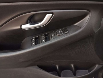 Hyundai i30 III Wagon Facelifting 1.0 T-GDI 120KM 2022 Hyundai i30 1.0 T-GDI MODERN , Salon PL, FV 23 Benzyna 120KM, zdjęcie 13