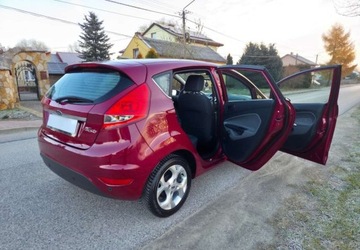 Ford Fiesta VII Hatchback 5d 1.4 Duratec 96KM 2009 Ford Fiesta Ford Fiesta 1.4 Champions Edition 1.4 Benzyna 96KM, zdjęcie 17