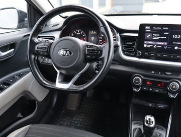 Kia Stonic Crossover 1.0 T-GDI 100KM 2020 Kia Stonic 1.0 T-GDI, Salon Polska, Serwis ASO, zdjęcie 6