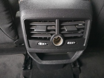 Peugeot 3008 II Crossover 1.5 BlueHDI 130KM 2019 Peugeot 3008 1,5 HDI 130KM Klimatr Navi Parktronik, zdjęcie 19