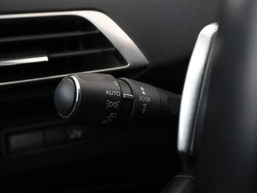 Peugeot 3008 II Crossover 1.2 PureTech 130KM 2018 Peugeot 3008 automat panorama full LED jasne, zdjęcie 39