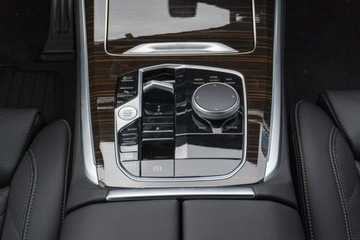 BMW X5 G05 SUV Facelifting 3.0 30d 298KM 2025 BMW X5 xDrive30d Dostępne od ręki!, zdjęcie 17