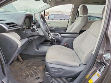 Toyota Sienna III 2021 Toyota Sienna Le 2021 2.5 Hybryda 245KM, zdjęcie 7