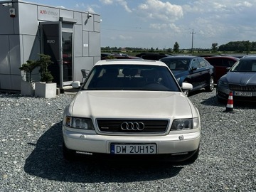 Audi A8 D2 Sedan 4.2 quattro 300KM 1996 Audi A8 4,2i 299KM, D2, Quattro, zdjęcie 1