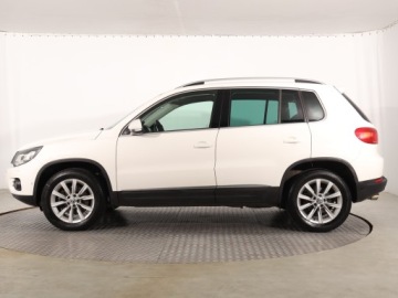 Volkswagen Tiguan I SUV Facelifting 2.0 TDI CR DPF BlueMotion 140KM 2013 VW Tiguan 2.0 TDI, Salon Polska, 4X4, DSG, Xenon, zdjęcie 2