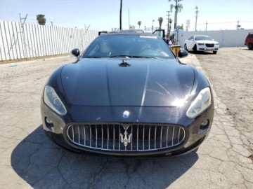 Maserati GranTurismo 4.7 i 440KM 2012 Maserati GranTurismo 2012 Maserati Granturismo S 4.7 Benzyna 440KM, zdjęcie 5