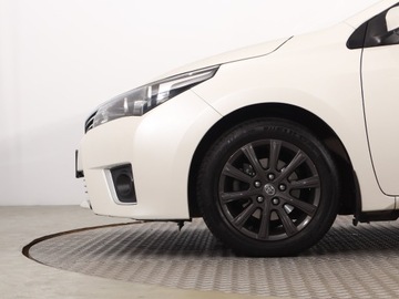 Toyota Corolla XI Sedan 1.6 Valvematic 132KM 2015 Toyota Corolla 1.6 Valvematic, Salon Polska, zdjęcie 14