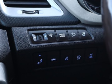 Hyundai Santa Fe III SUV Facelifting 2.0 CRDi 185KM 2017 Hyundai Santa Fe 2.0 CRDi, Salon Polska, zdjęcie 17