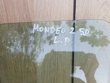FORD MONDEO MK2 II SKLO (OKNO) DVEŘE BOČNÍ PŘEDNÍ LEVÝ