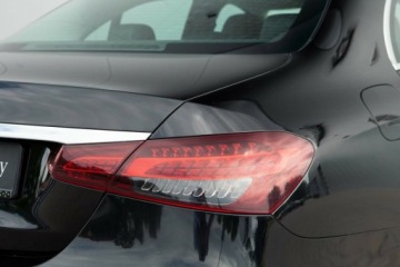 Mercedes Klasa E W213 Limuzyna Facelifting 2.0 220d 200KM 2022 Mercedes-Benz Klasa E E220d 4 Matic Salon Polska Autotrade Mercedes-Benz, zdjęcie 12