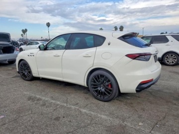 Maserati Levante 2023 Maserati Levante Modena, 2023r., 4x4, 3.0L 3.0 Benzyna 424KM, zdjęcie 3