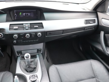 BMW Seria 5 F10-F11 2010 BMW 5 520d, Navi, Klima, Klimatronic, Tempomat, zdjęcie 7