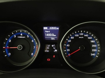 Hyundai i30 II Hatchback 5d 1.4 MPI 100KM 2015 Hyundai i30 niski przebieg grzane fotele PDC, zdjęcie 21