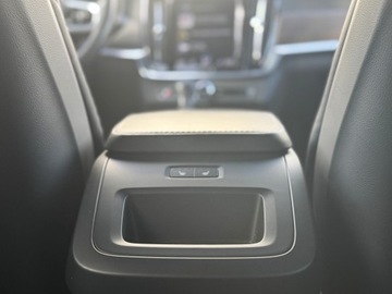 Volvo V90 II Kombi 2.0 D5 235KM 2020 Volvo V90 Cross Country D5 AWD PRO | Salon PL | Se, zdjęcie 27