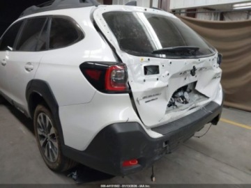 Subaru 2025 Subaru Outback 2025 Subaru Outback Limited AWD 2.5 Benzyna 182KM, zdjęcie 2