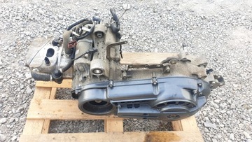 SILNIK PIAGGIO X8 400