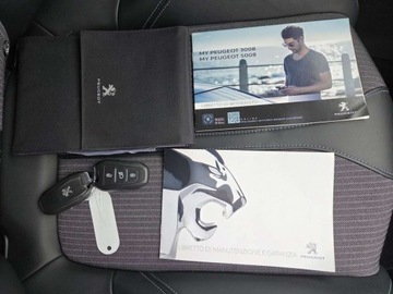 Peugeot 3008 II Plug-In Hybrid Facelifting 1.6 HYBRID 225KM 2022 Peugeot 3008 1.6 Hybrid Plug-in 225 KM Allure EAT8 Gwarancja Dealer 1.6, zdjęcie 37