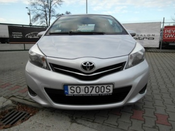 Toyota Yaris III Hatchback 5d Facelifting 1.0 VVT-i 69KM 2014 Toyota Yaris Salon Polska Klimatyzacja Wspomaganie Abs Benzyna 69KM, zdjęcie 3
