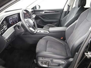 Volkswagen Passat B8 Variant Facelifting 2.0 TDI SCR 150KM 2025 Volkswagen Passat diesel, automatyczna, napęd prze, zdjęcie 9