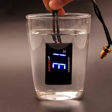 KOSO ДИСПЛЕЙ ТЕМПЕРАТУРЫ ДВИГАТЕЛЯ ЧЕТЫРЕХМОТОРНЫЙ ТЕРМОМЕТР + АДАПТЕР ДАТЧИКА