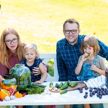 Słoik słój SZCZELNY NIETŁUKĄCY z uchwytem ATEST 12L z tworzywa