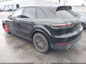 Porsche Cayenne III 2023 Porsche Cayenne Platinum Edition 2023 3.0 Benzyna 335KM, zdjęcie 3
