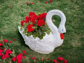ŁABĘDŹ DONICA W KSZTAŁCIE ŁABĘDZIA OSŁONKA NA KWIATY FIGURA OGRODOWA H:45CM