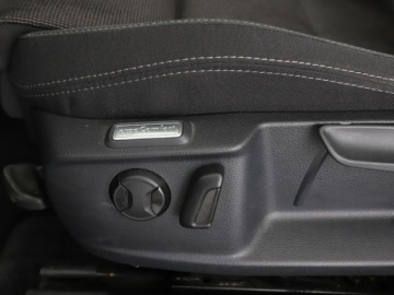Volkswagen Passat B8 Variant 1.4 TSI BlueMotion Technology ACT 150KM 2016 Volkswagen Passat Comfortline 150KM navi PDC, zdjęcie 31