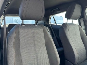 Peugeot 2008 II SUV Facelifting 1.2 PureTech 100KM 2025 PEUGEOT 2008 Style 1.2 PureTech 100KM, zdjęcie 4